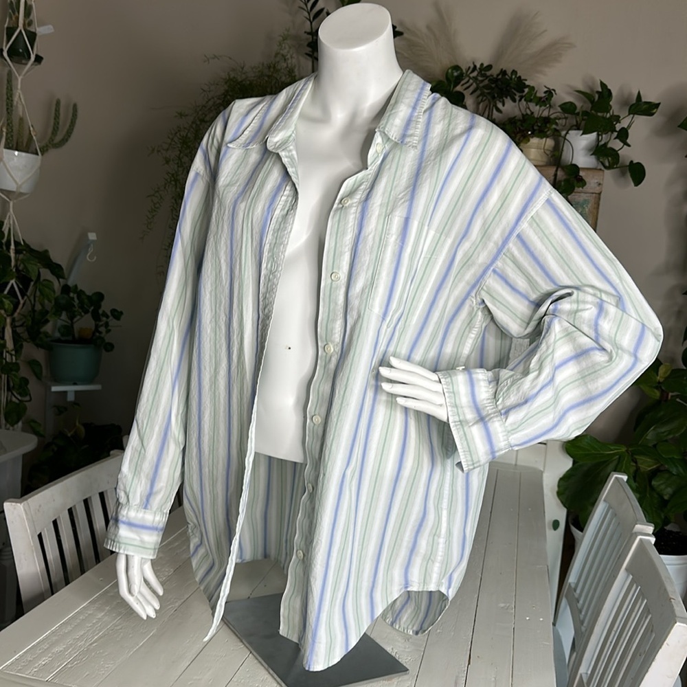 Wilfred menswear-inspired relaxed silhouette, dropped shoulders button down M